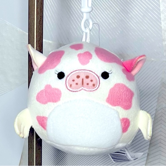 Squishmallow Mondy the Seacow Clip 3” NWT - Picture 1 of 3